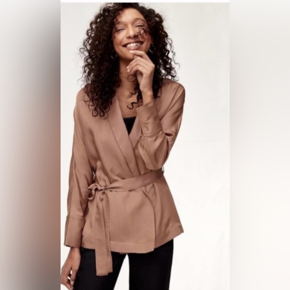 Aritzia -Wilfred- -Oriane Blazer w/tie  -Nutmeg -NWT-
Sz S-Pockets-Stunning ! 😍​ - Picture 2 of 10
